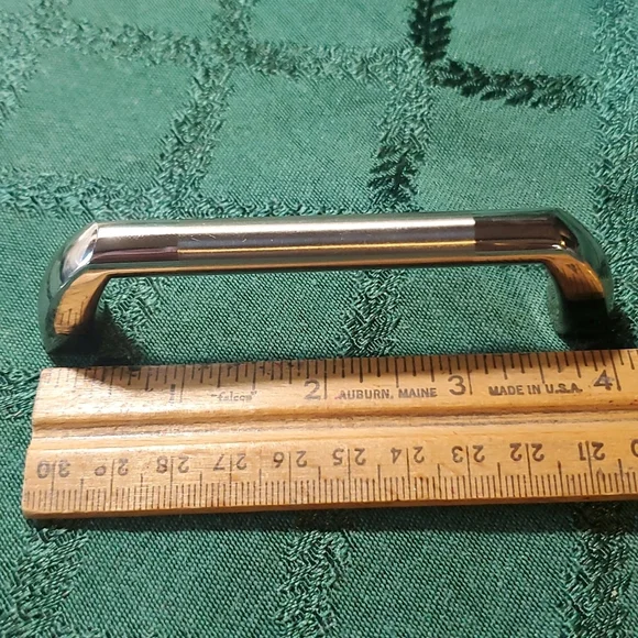 SET of 10, 4.25" Cabinet pulls/drawer handles - Picture 4 of 5